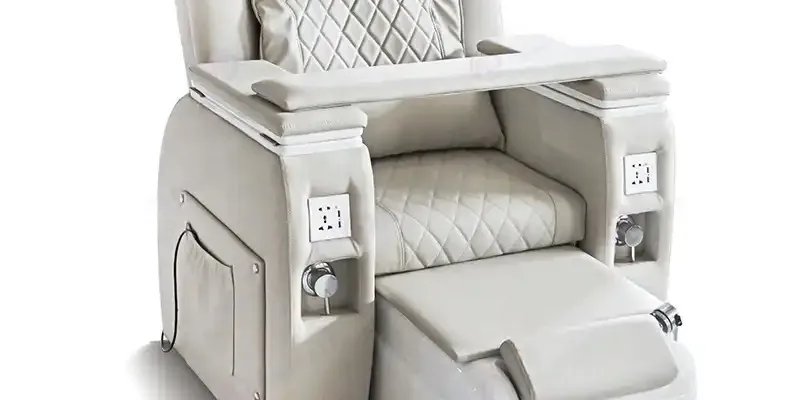 Reclining lash chair for clients in a small lash room